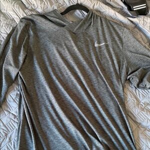 Nike Men's Heather Gray Long Sleeve Tee